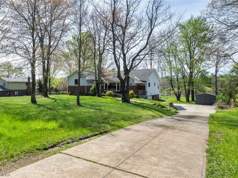 17900 Hicks Road, Walton Hills, OH 44146 Photo 6
