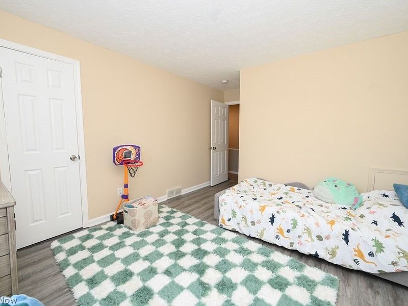 4251 Regal Avenue, Brunswick, OH 44212 Photo 21