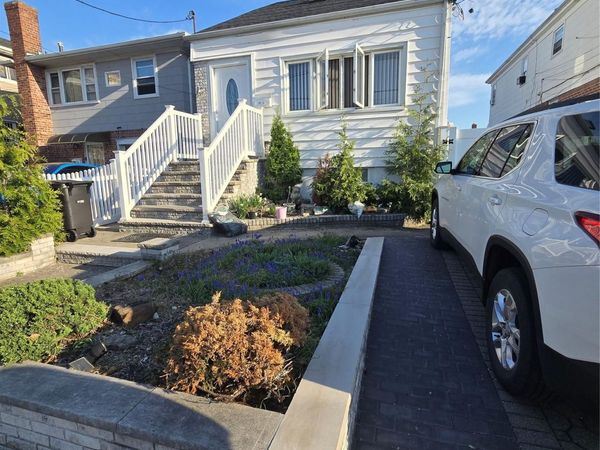9712 159th Avenue , Howard Beach, NY 11414