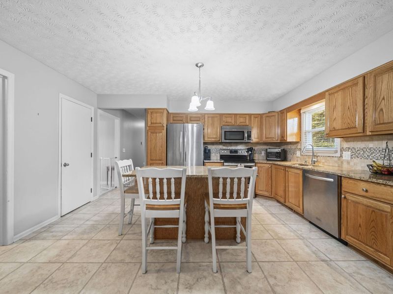 1424 Wheeling Road, Lancaster, OH 43130 Photo 13
