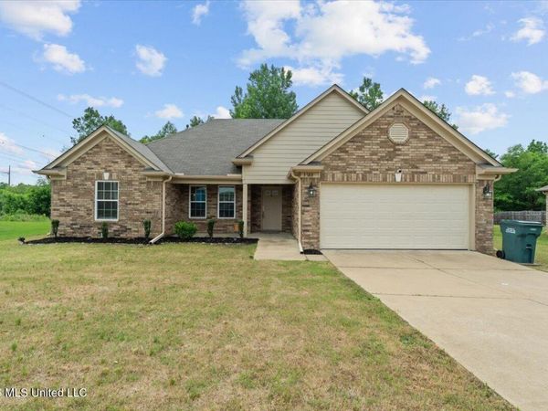 3788 Down River , Southaven, MS 38671