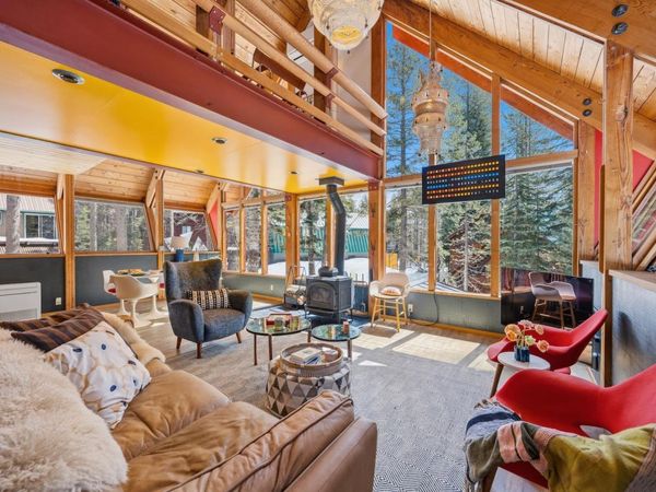 5104 Westshore Drive, Soda Springs, CA 95728