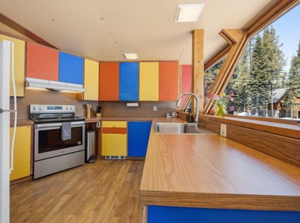 5104 Westshore Drive, Soda Springs, CA 95728 Photo
