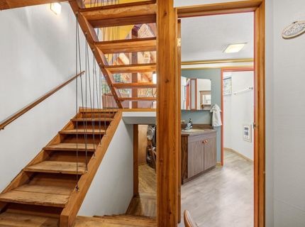 5104 Westshore Drive, Soda Springs, CA 95728 Photo