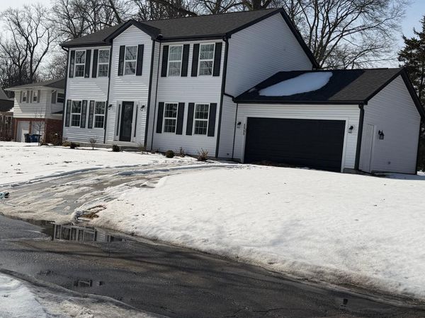 3945 Imperial Boulevard , Toledo, OH 43623