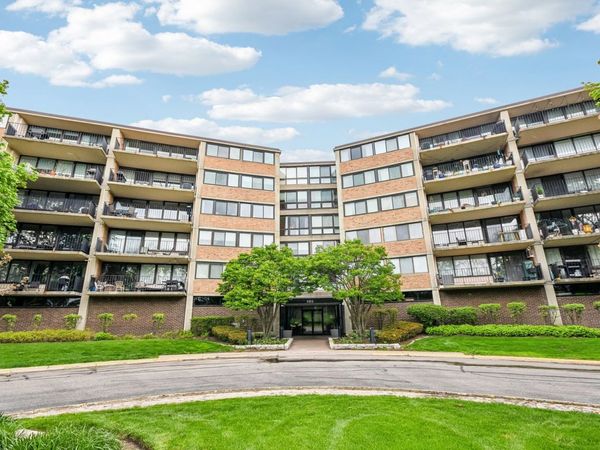 101 BAR HARBOUR Road, Unit 4D, Schaumburg, IL 60193