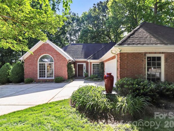 8902 Taunton Drive, Huntersville, NC 28078