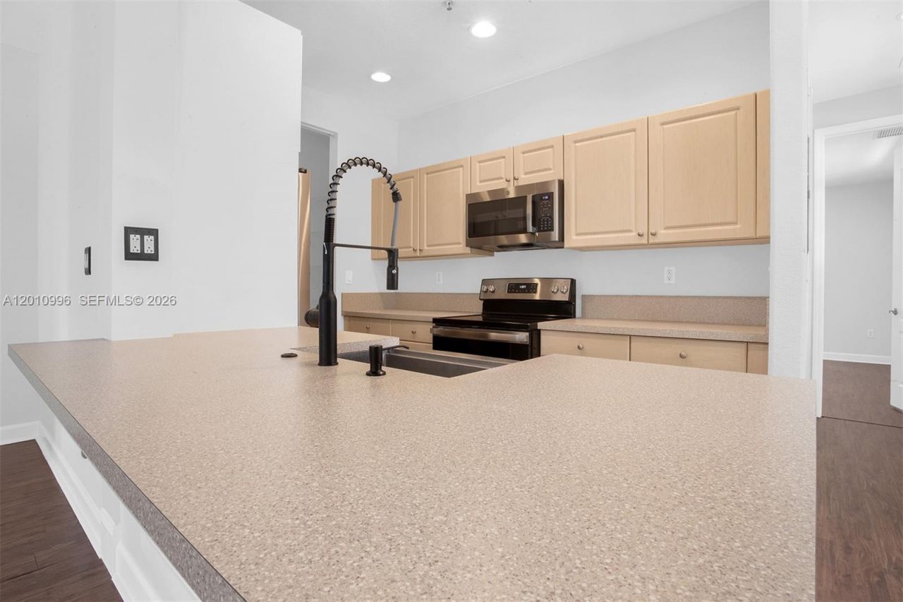 454 SW 147th Ave, Unit 4601, Pembroke Pines, FL 33027 Photo