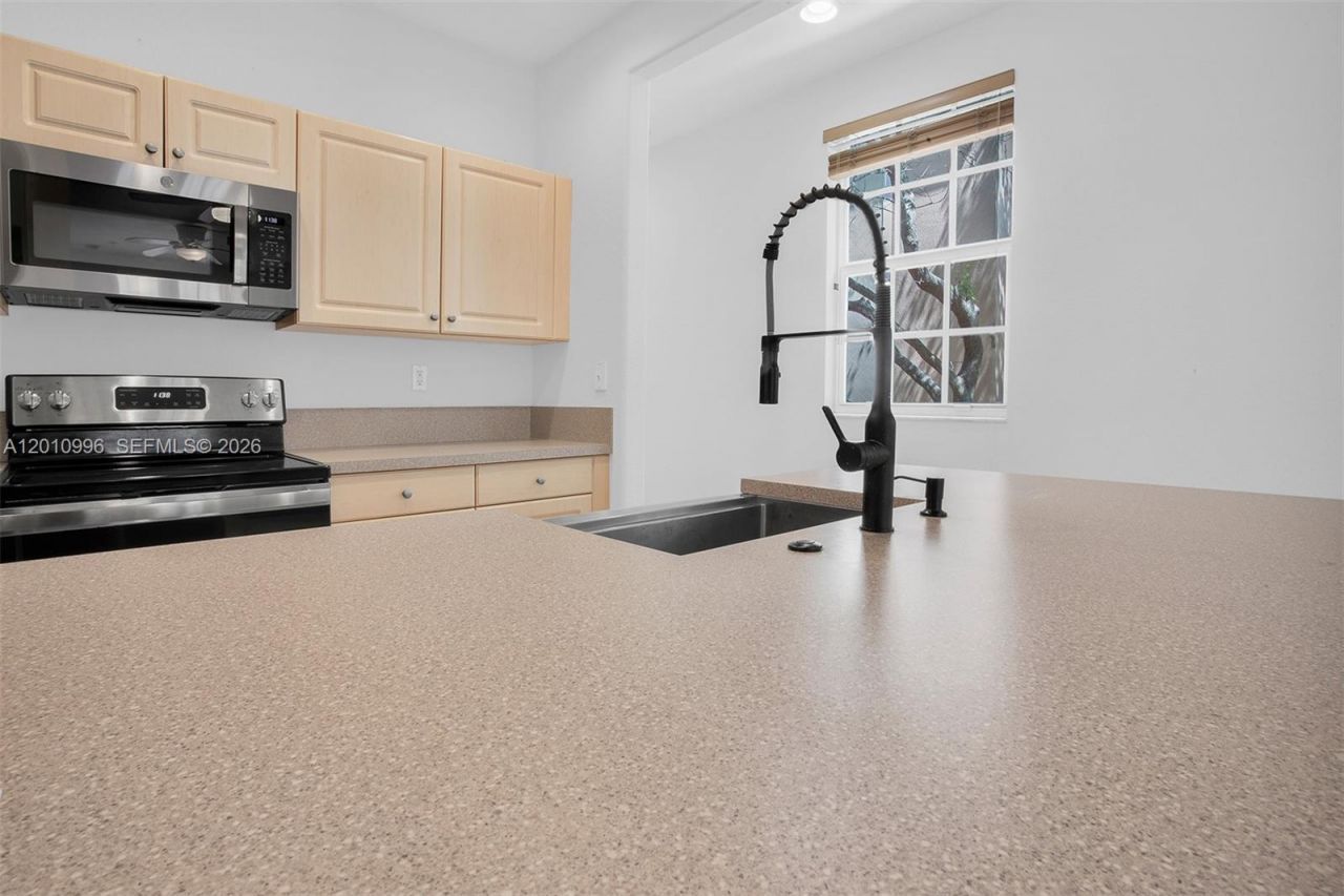 454 SW 147th Ave, Unit 4601, Pembroke Pines, FL 33027 Photo