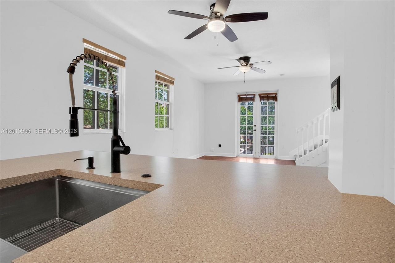 454 SW 147th Ave, Unit 4601, Pembroke Pines, FL 33027 Photo