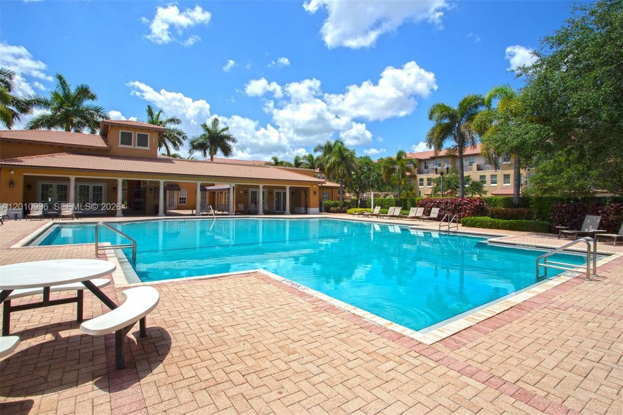 454 SW 147th Ave, Unit 4601, Pembroke Pines, FL 33027 Photo