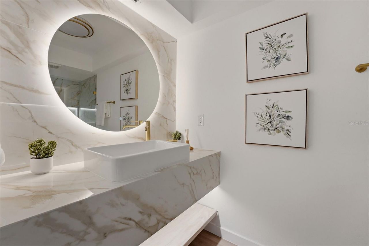 3692 Glen Oaks Manor Drive, Sarasota, FL 34232 Photo