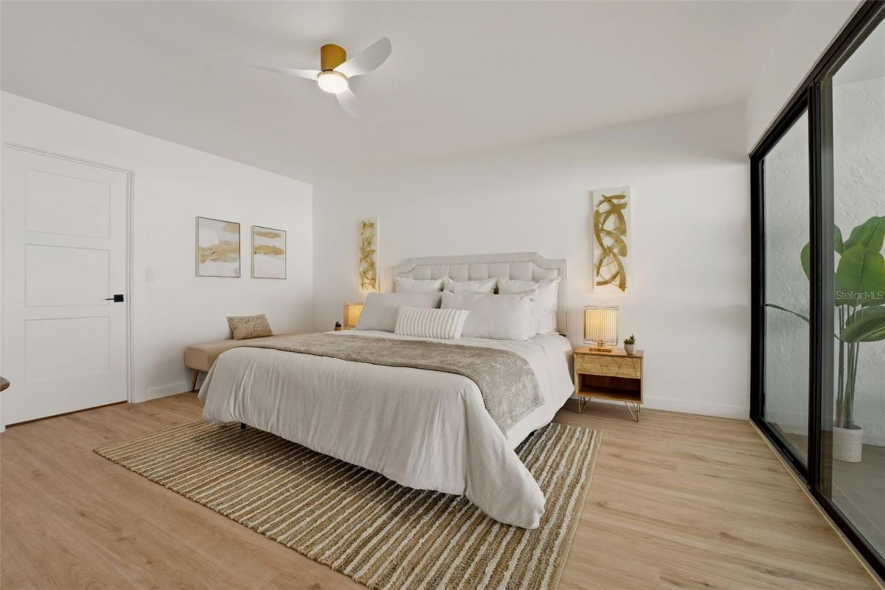 3692 Glen Oaks Manor Drive, Sarasota, FL 34232 Photo