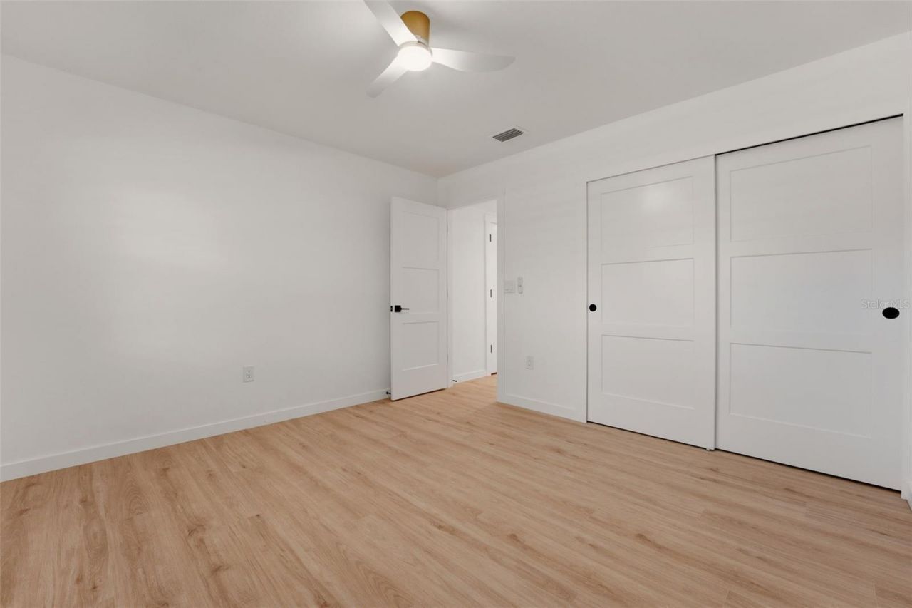 3692 Glen Oaks Manor Drive, Sarasota, FL 34232 Photo