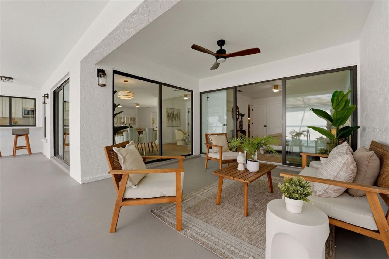 3692 Glen Oaks Manor Drive, Sarasota, FL 34232 Photo