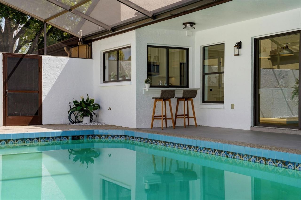 3692 Glen Oaks Manor Drive, Sarasota, FL 34232 Photo