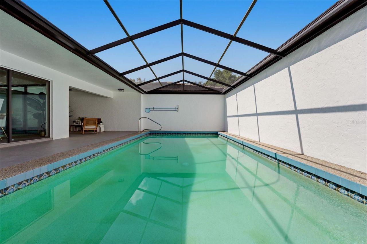 3692 Glen Oaks Manor Drive, Sarasota, FL 34232 Photo