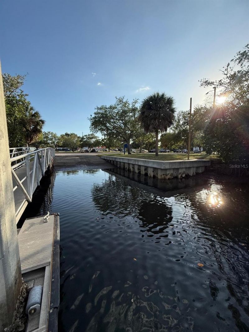 3733 6th Street S, Saint Petersburg, FL 33705 Photo