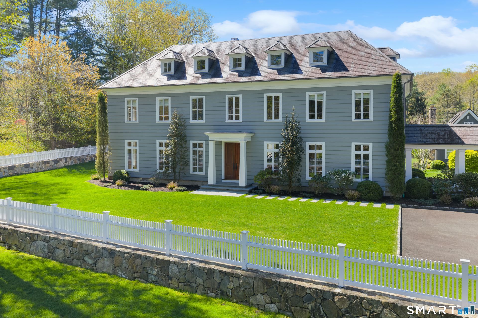 24 Llewellyn, New Canaan, CT 06840 Main Photo
