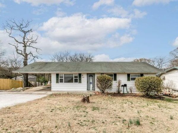 2511 Maple Street , Hollister, MO 65672