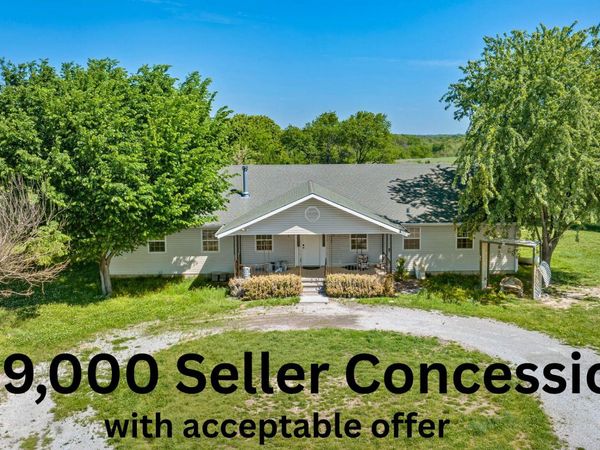 727 Banner Road, Goodman, MO 64843