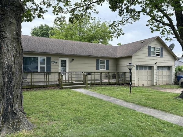 511 Meng Street , Greenfield, MO 65661