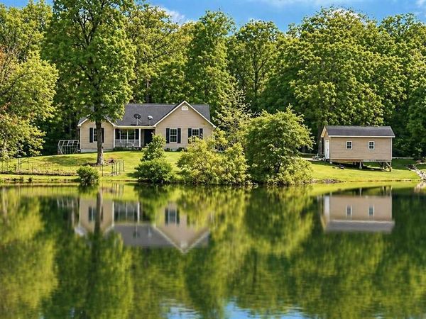 21212 Oak Trail, Warrenton, MO 63383