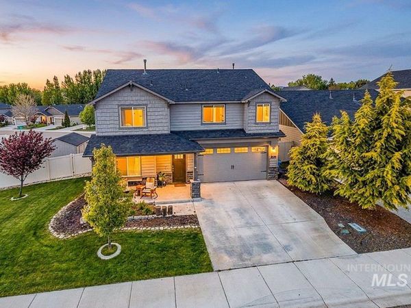9644 W Goldenpond Ct, Boise, ID 83709