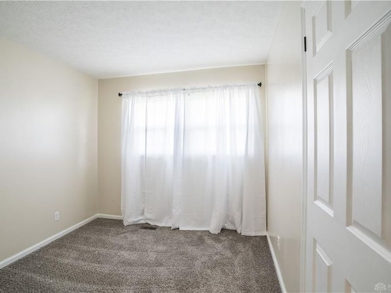 934 Carole Street, Miamisburg, OH 45342 Photo 10