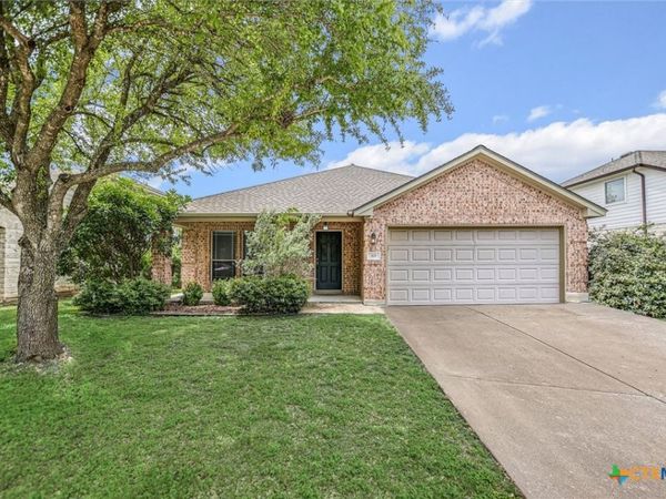 319 Lone Star Boulevard , Hutto, TX 78634