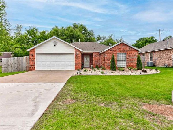 417 NE 7 Street, Perkins, OK 74059