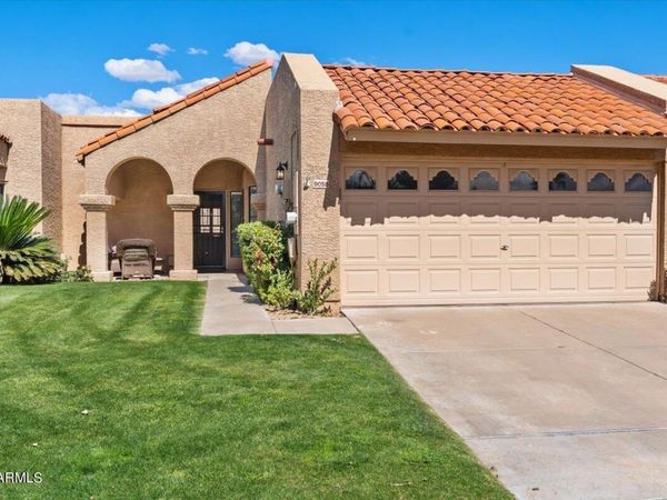 9058 E GELDING Drive, Scottsdale, AZ 85260