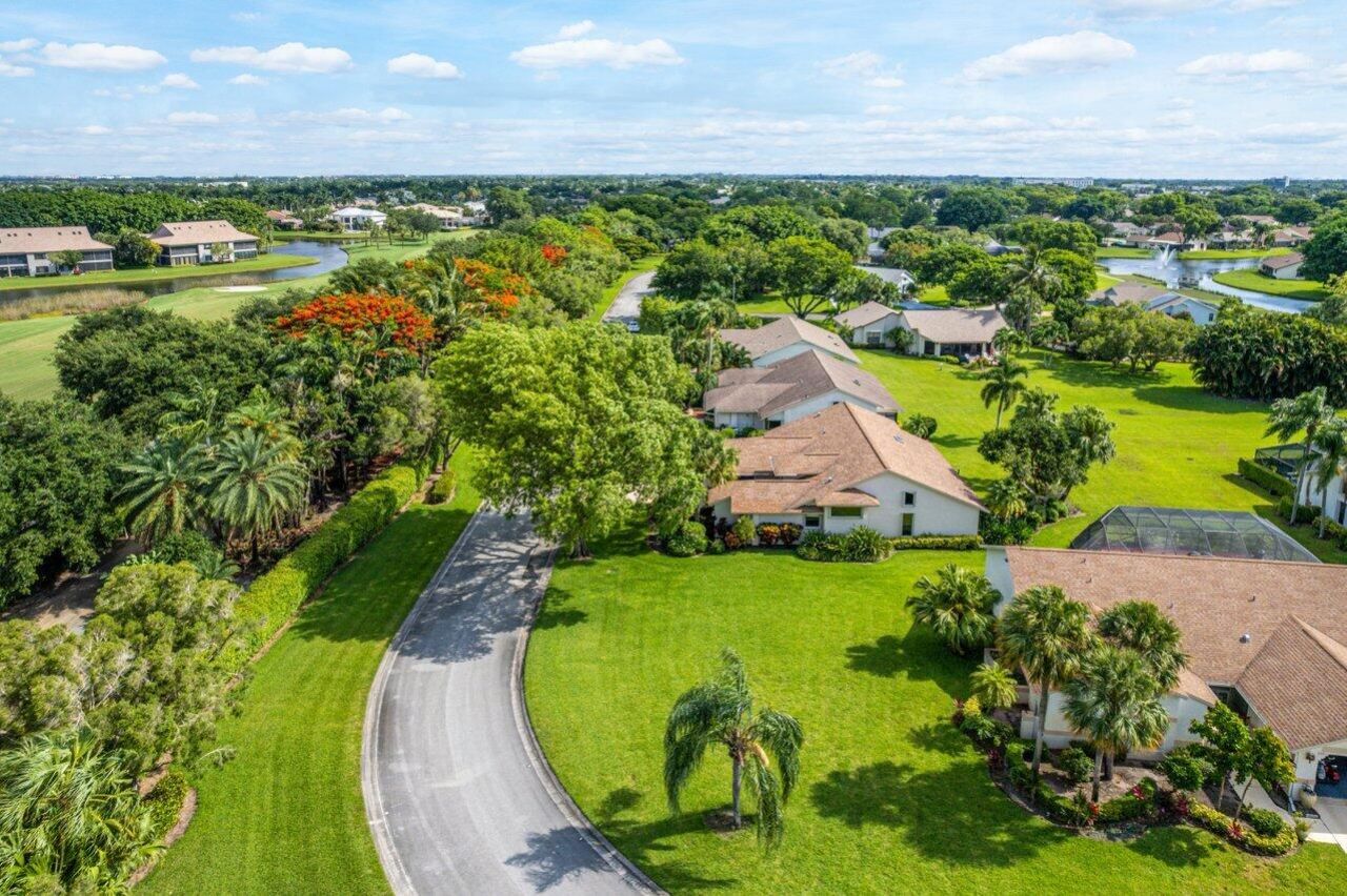 5692 Willow Creek Lane, Delray Beach, FL 33484 Photo