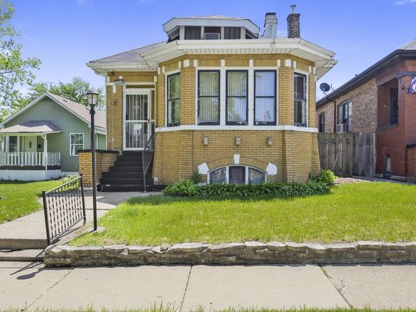 2153 121st Place , Blue Island, IL 60406