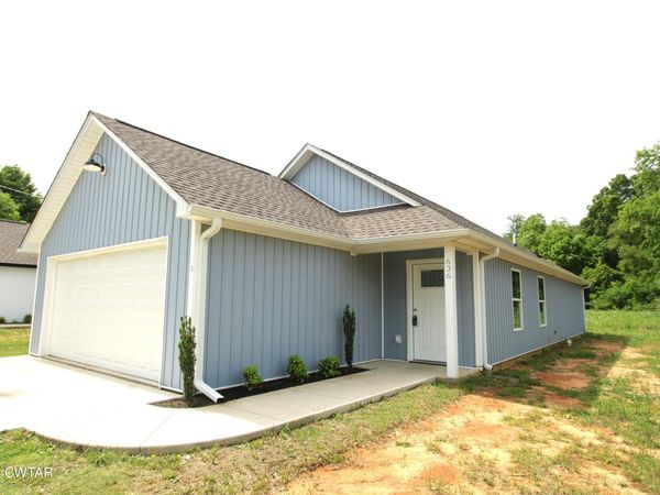 636 Gibson Road , Trenton, TN 38382