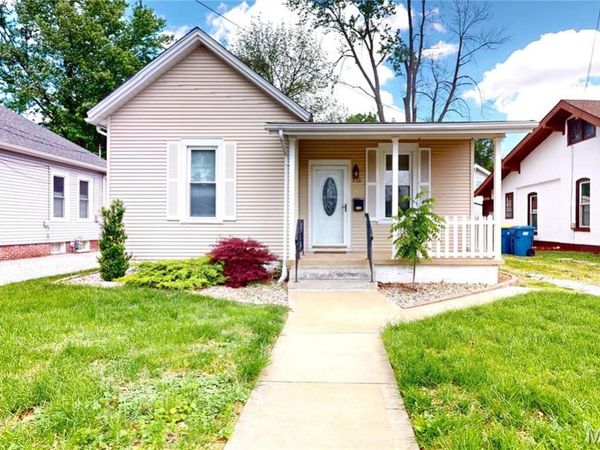 238 S Fillmore Street, Edwardsville, IL 62025