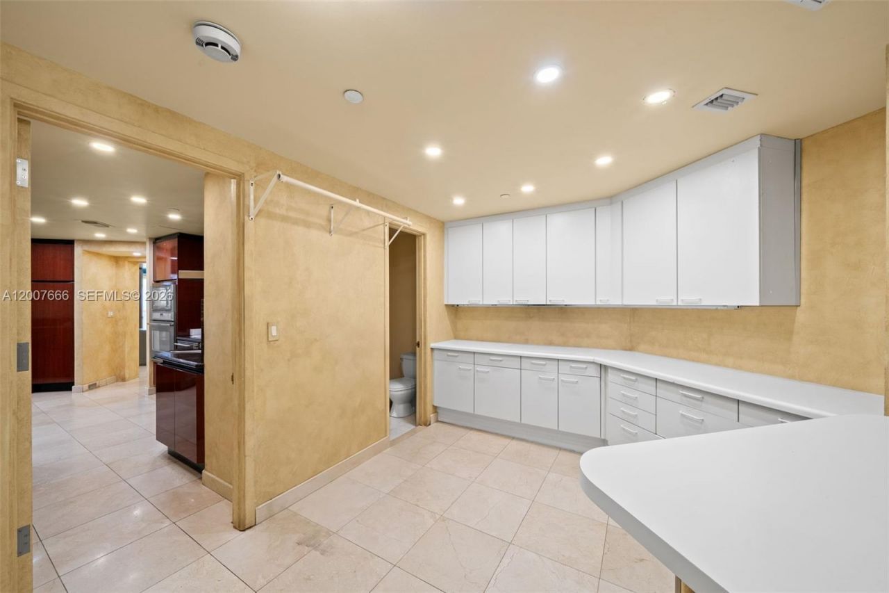 9999 Collins Ave, Unit 6G, Bal Harbour, FL 33154 Photo