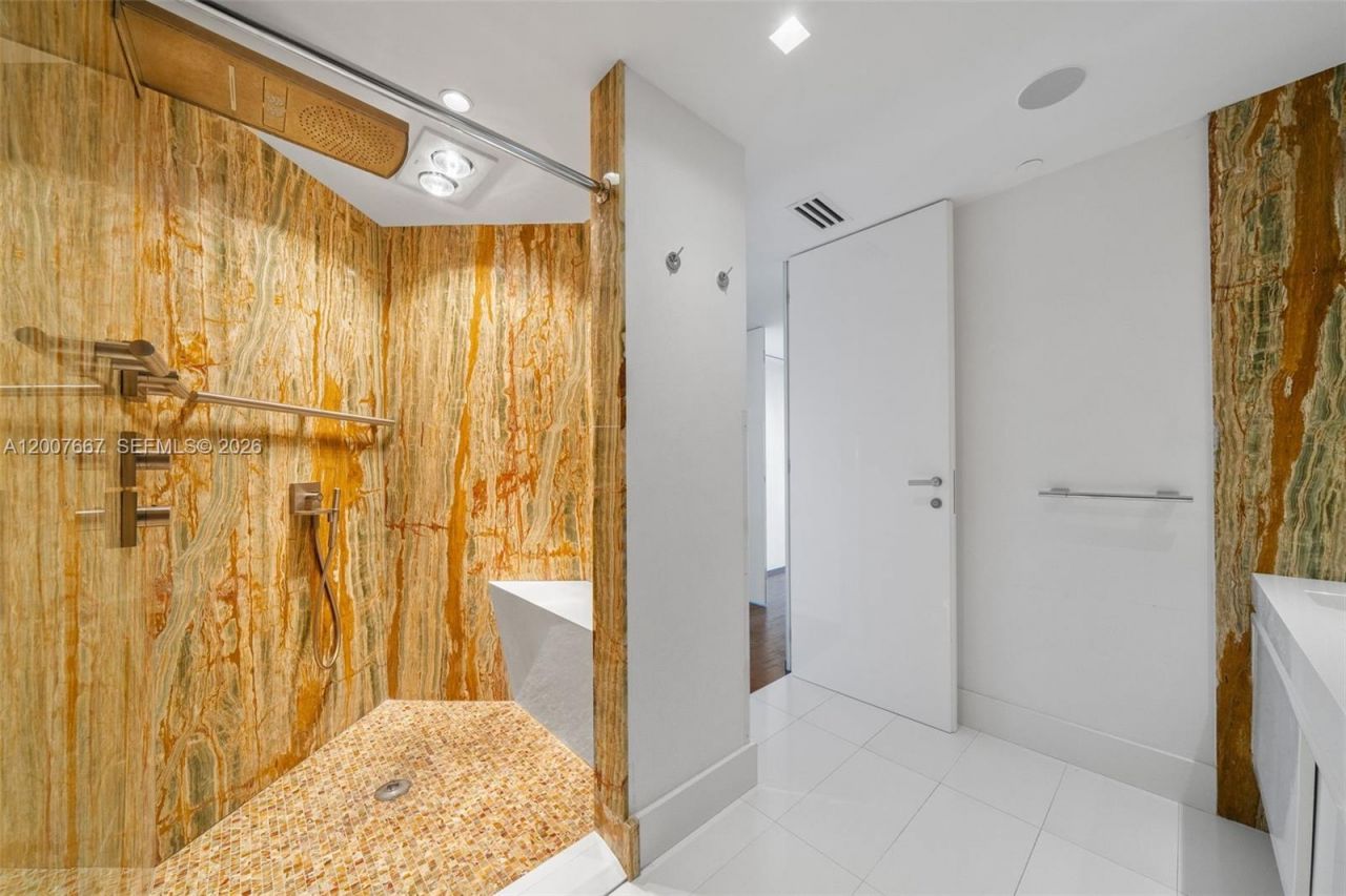 9999 Collins Ave, Unit 6J, Bal Harbour, FL 33154 Photo