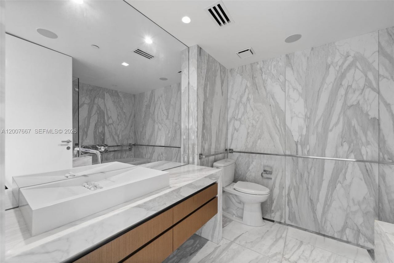 9999 Collins Ave, Unit 6J, Bal Harbour, FL 33154 Photo