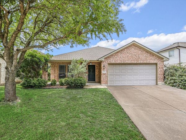 319 Lone Star BLVD, Hutto, TX 78634