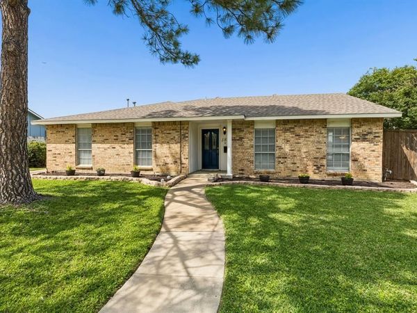 1833 Woodbury, Carrollton, TX 75007