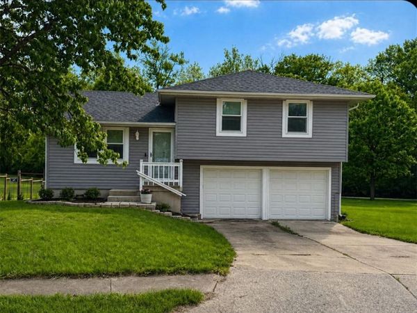 1452 Park Lane, Liberty, MO 64068