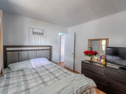 8214 Tiki Ln, Sacramento, CA 95828 Photo