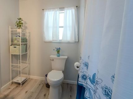 8214 Tiki Ln, Sacramento, CA 95828 Photo