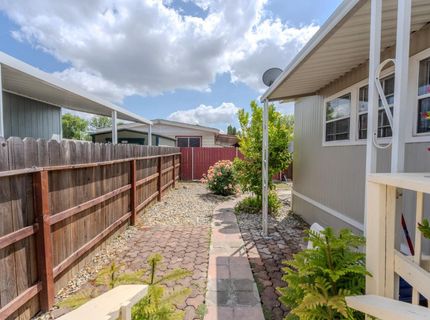 8214 Tiki Ln, Sacramento, CA 95828 Photo