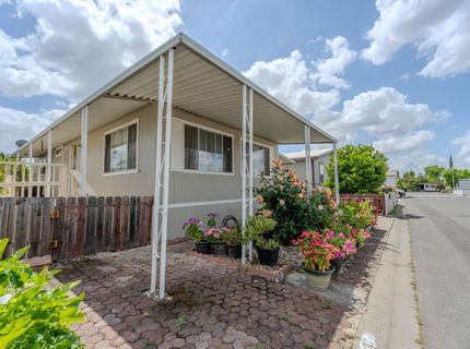 8214 Tiki Ln, Sacramento, CA 95828 Photo