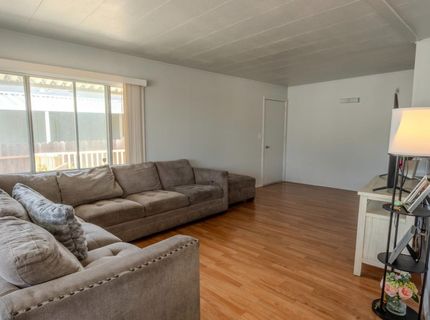 8214 Tiki Ln, Sacramento, CA 95828 Photo