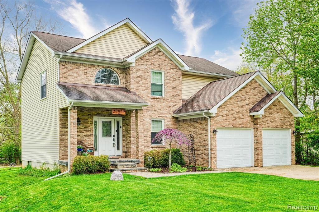 25929 Clark, Novi, MI 48375 Main Photo