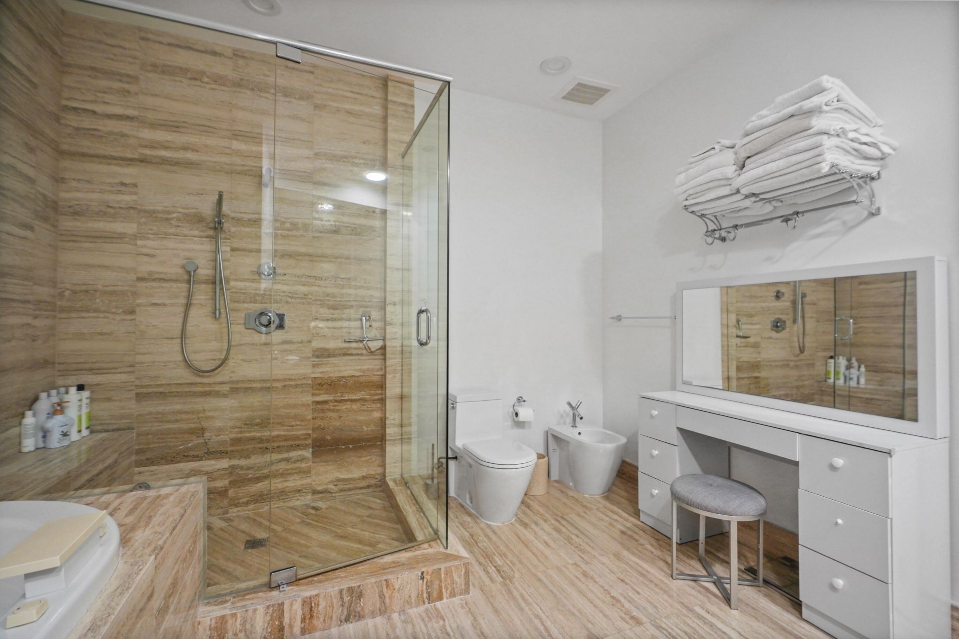 15901 Collins Avenue, Unit 3902, Sunny Isles Beach, FL 33160 Photo