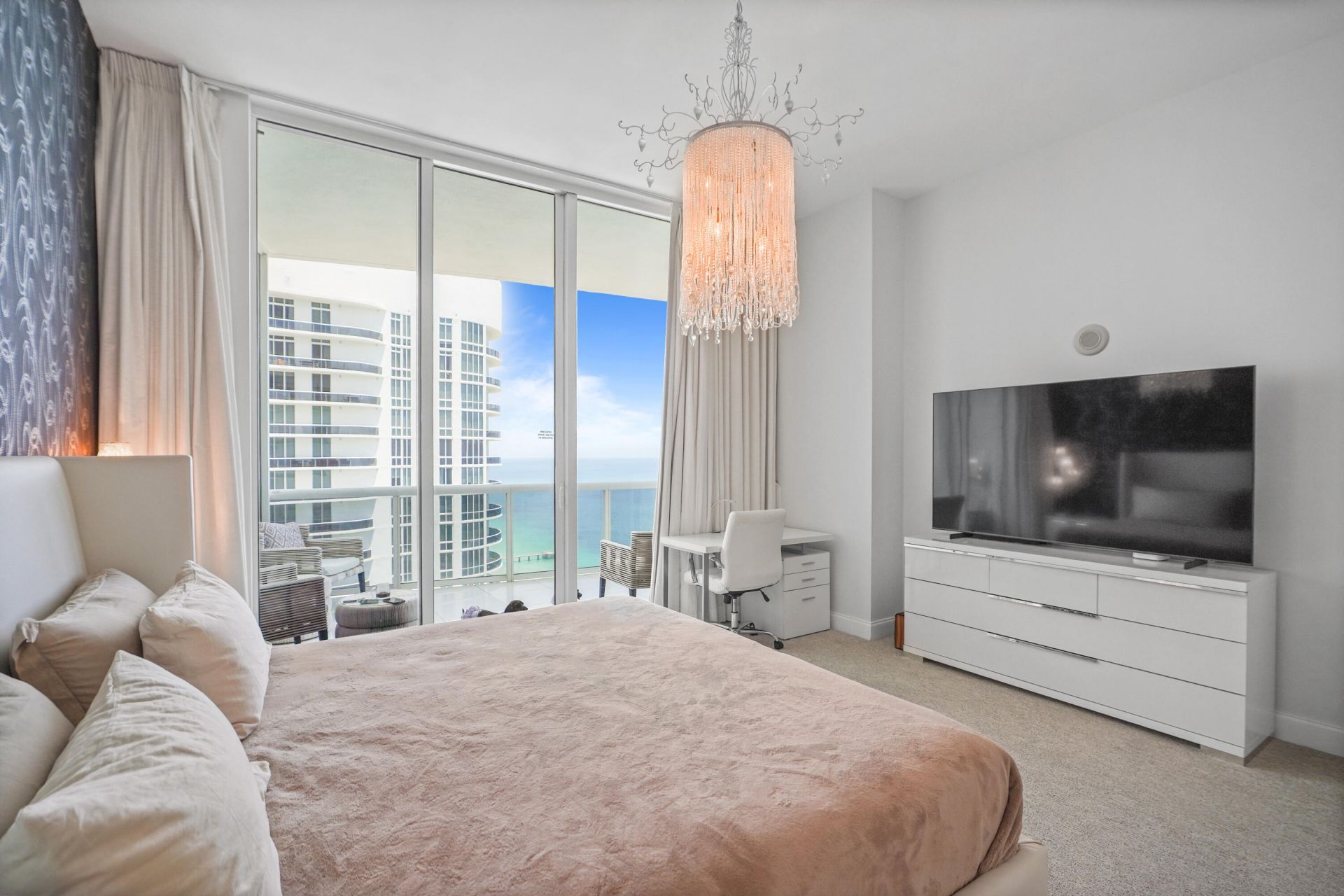 15901 Collins Avenue, Unit 3902, Sunny Isles Beach, FL 33160 Photo